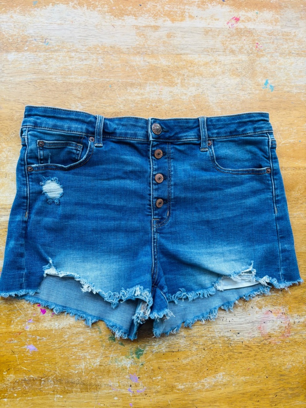 American Eagle Distressed super stretch Button-Front Jean Shorts size 16 - Picture 2 of 6